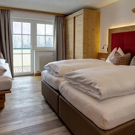 Garni - Restaurant Kaminstube Sankt Anton am Arlberg