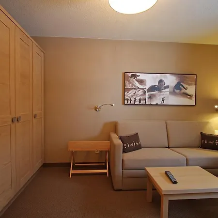 ホテル Garni - Restaurant Kaminstube 4*