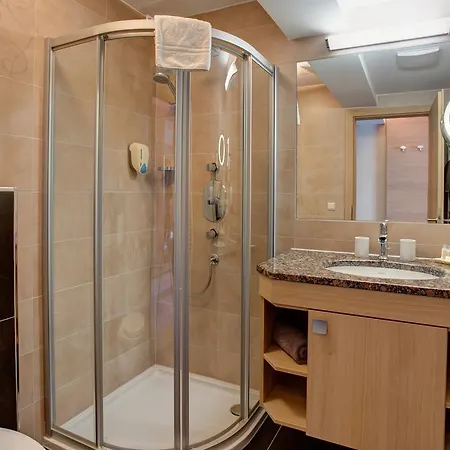 Garni - Restaurant Kaminstube Hotell Sankt Anton am Arlberg