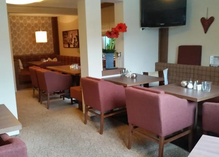 Garni - Restaurant Kaminstube 4* סן אנטון