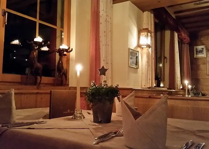 מלון Garni - Restaurant Kaminstube