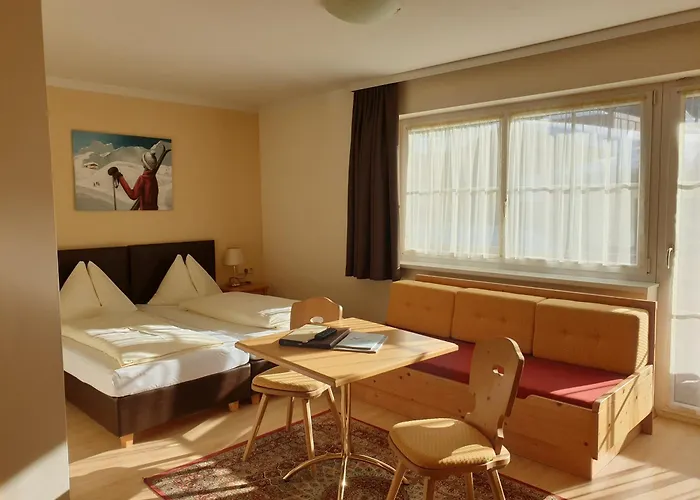 Garni - Restaurant Kaminstube Σανκτ Αντόν αμ Άλμπεργκ