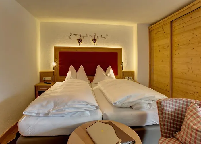 Garni - Restaurant Kaminstube 4*