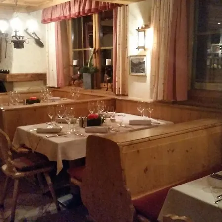 Garni - Restaurant Kaminstube