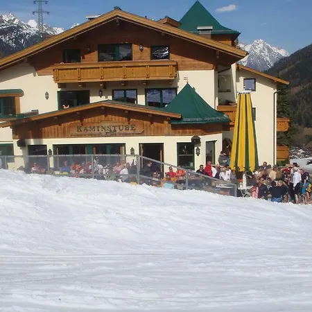 Hotel Garni - Restaurant Kaminstube 4*