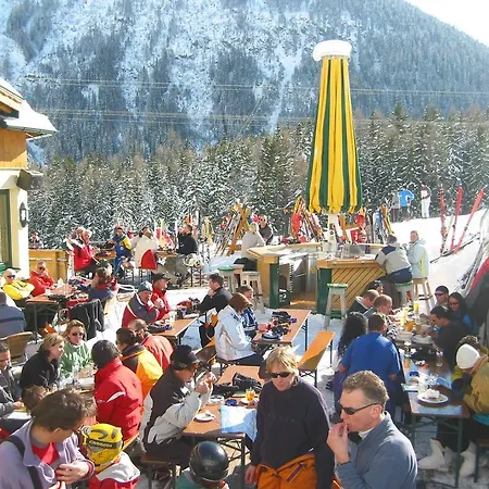Garni - Restaurant Kaminstube 4* St. Anton am Arlberg